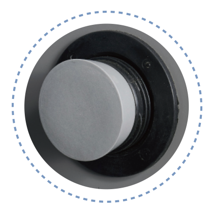 2 Kabeldurchführungen (Ø 100 mm), je eine auf jeder Seite, inklusive grauer Gummistopfen und -kappen